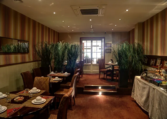 Hotel Clement